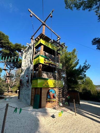 Adventure Park Jangalooz Pomer